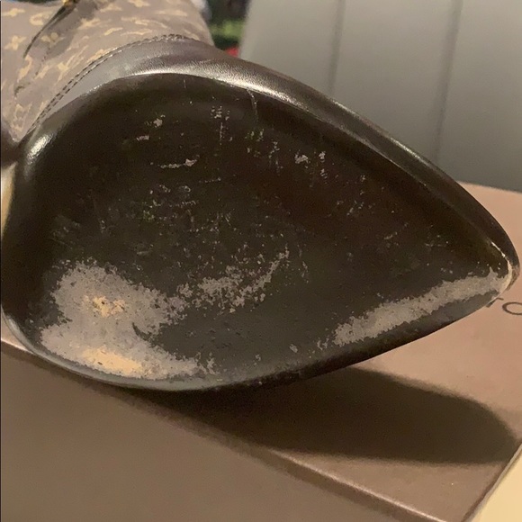 Louis Vuitton Boots - Picture 4 of 6